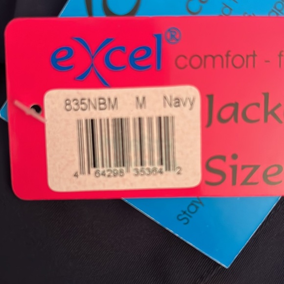 Brand new EXCEL comfort scrub top - Picture 5 of 6